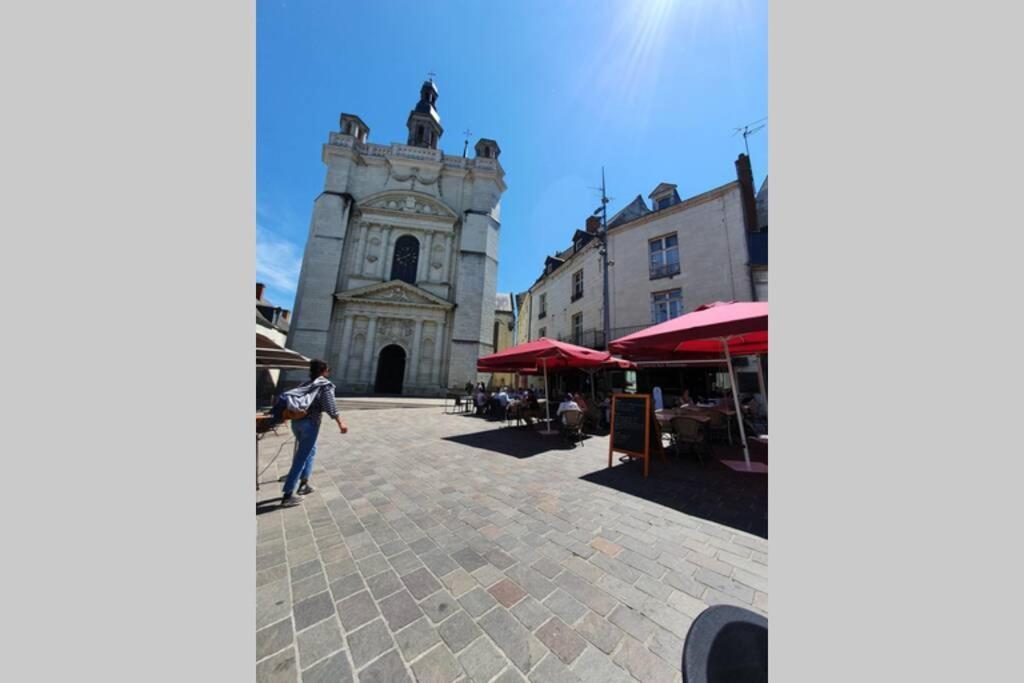 Appartement Loire Et Chateau, Hyper Centre, Vue Loire, Linge Inclus, 3Eme Etage سوموور المظهر الخارجي الصورة